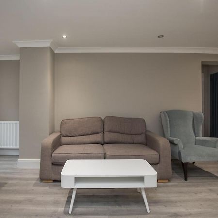 Riverside Central Kingston Flat 1B Surbiton Exteriör bild