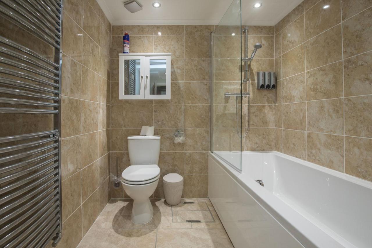 Riverside Central Kingston Flat 1B Surbiton Exteriör bild