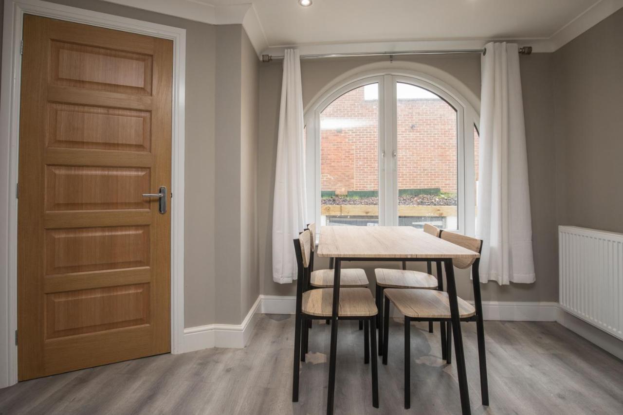 Riverside Central Kingston Flat 1B Surbiton Exteriör bild